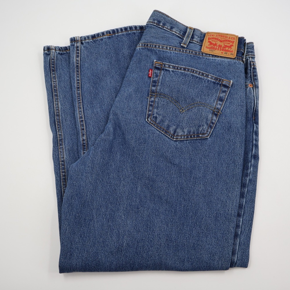 Levis 550 Relaxed Fit Jeans Mens 42x32 Blue Medium‎ Wash Tapered Leg 00550-4891